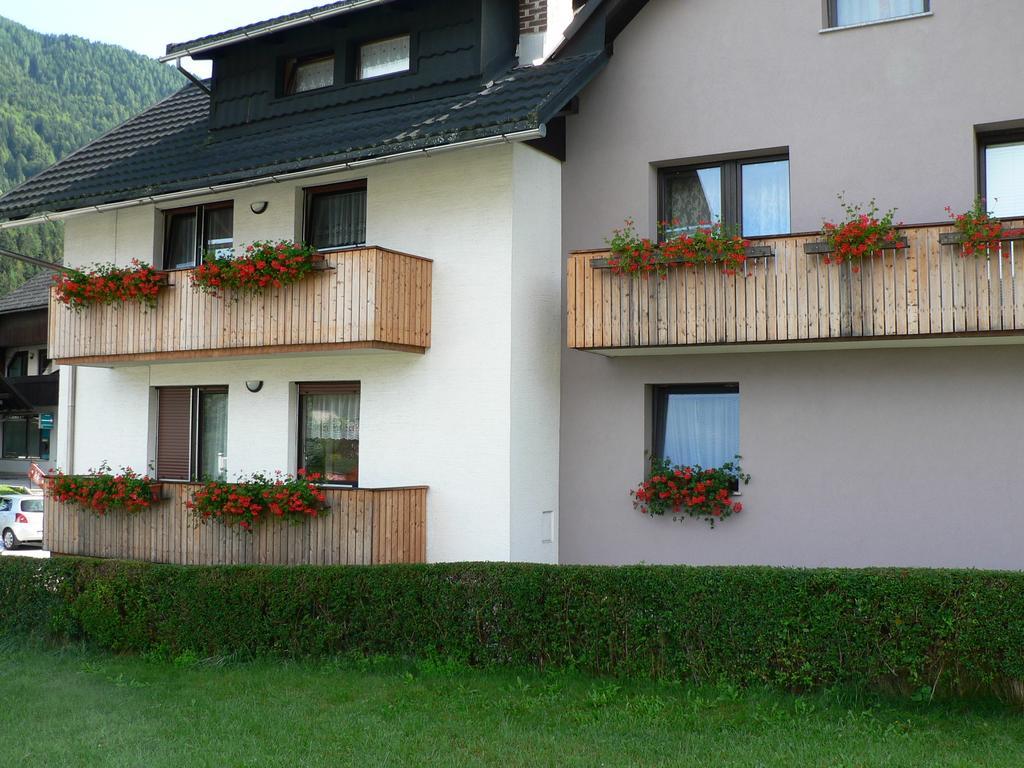 Apartments And Holiday Home Grohar Kranjska Gora Cameră foto